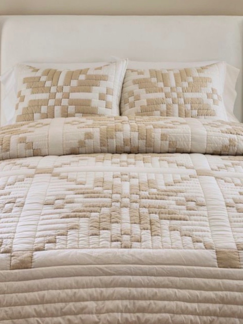 Pottery Barn Quilt Shimmer Sand Full/Queen /c Two Standard Shams